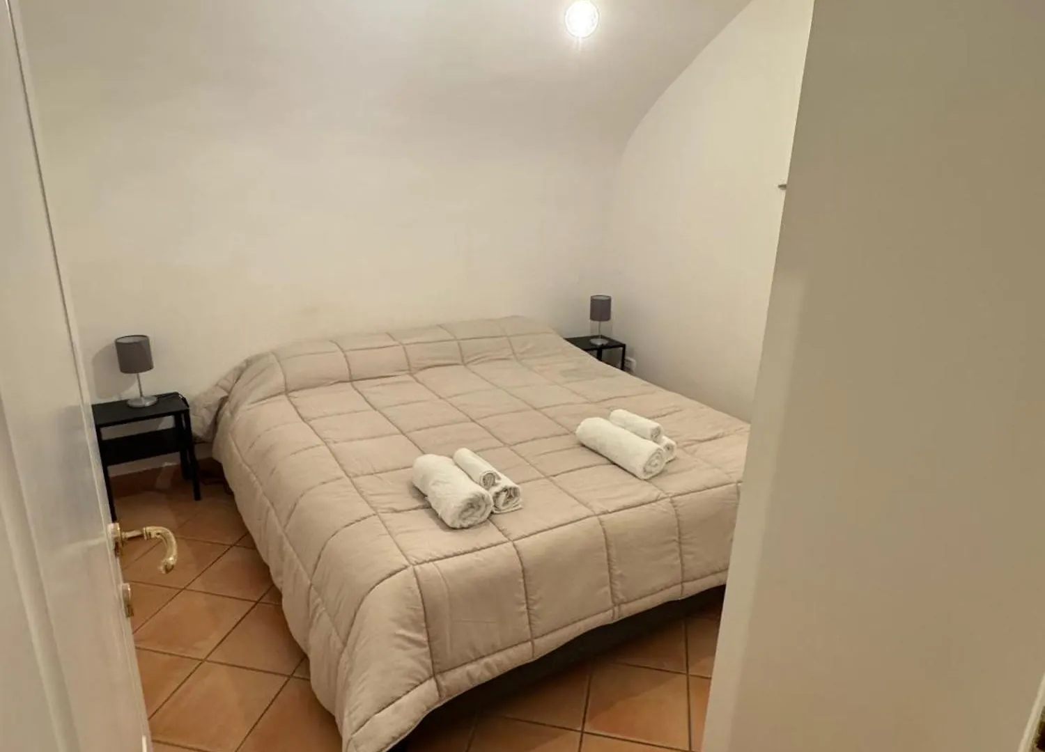 New Generation Chiaia Apartment Naples